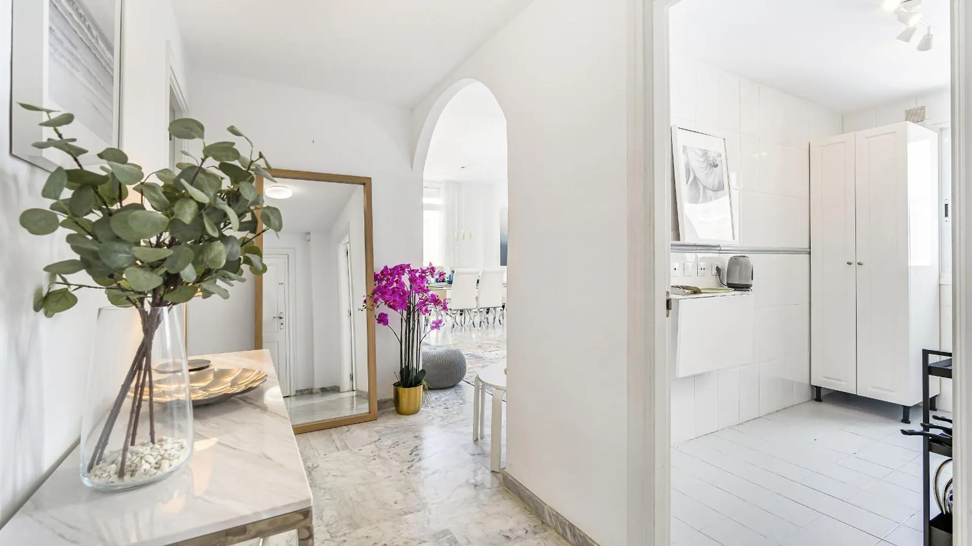 Marbella Real Golden Mile - 3 Bedroom Apartment Испания