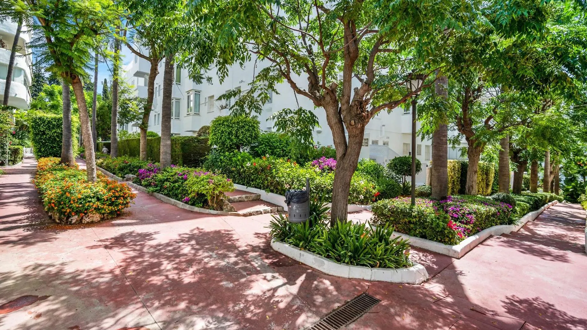 Marbella Real Golden Mile - 3 Bedroom Apartment