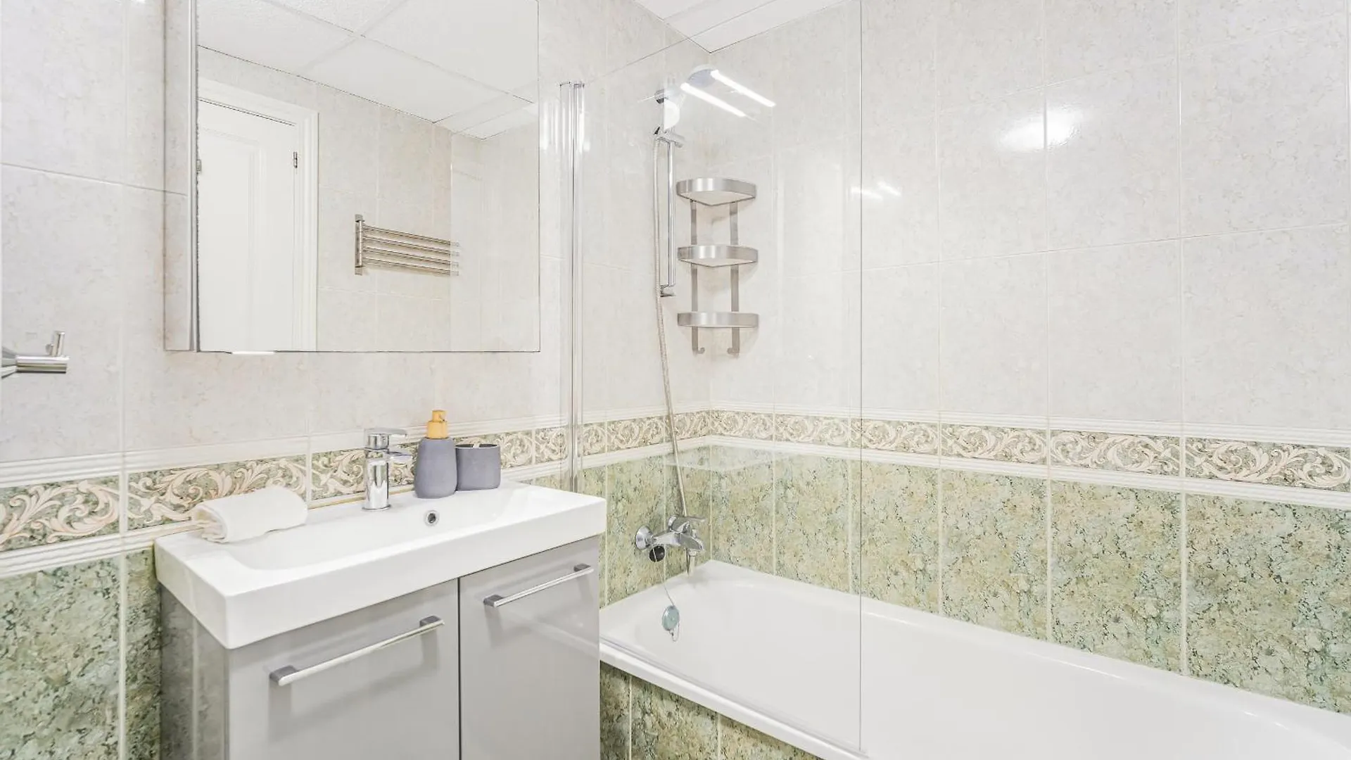 Marbella Real Golden Mile - 3 Bedroom Apartment 0*,