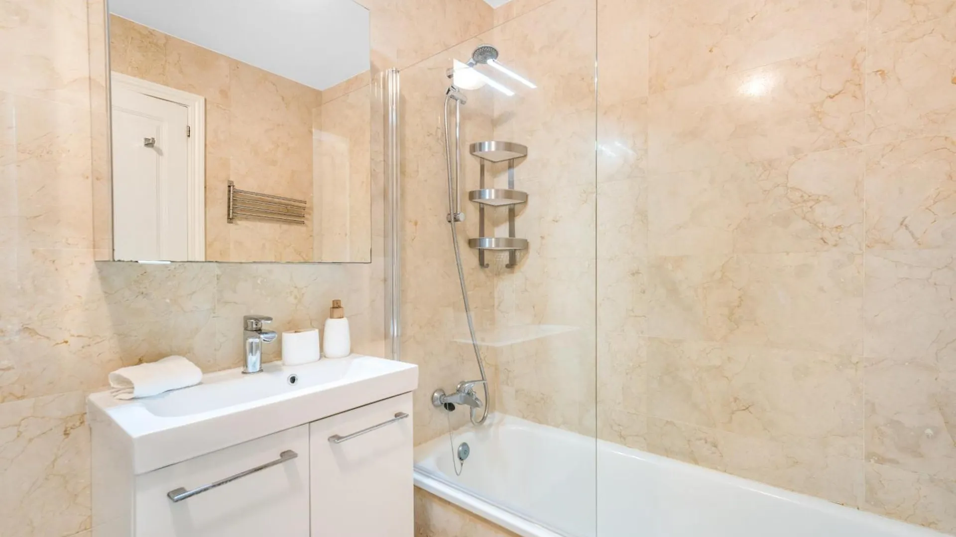 Marbella Real Golden Mile - 3 Bedroom Apartment