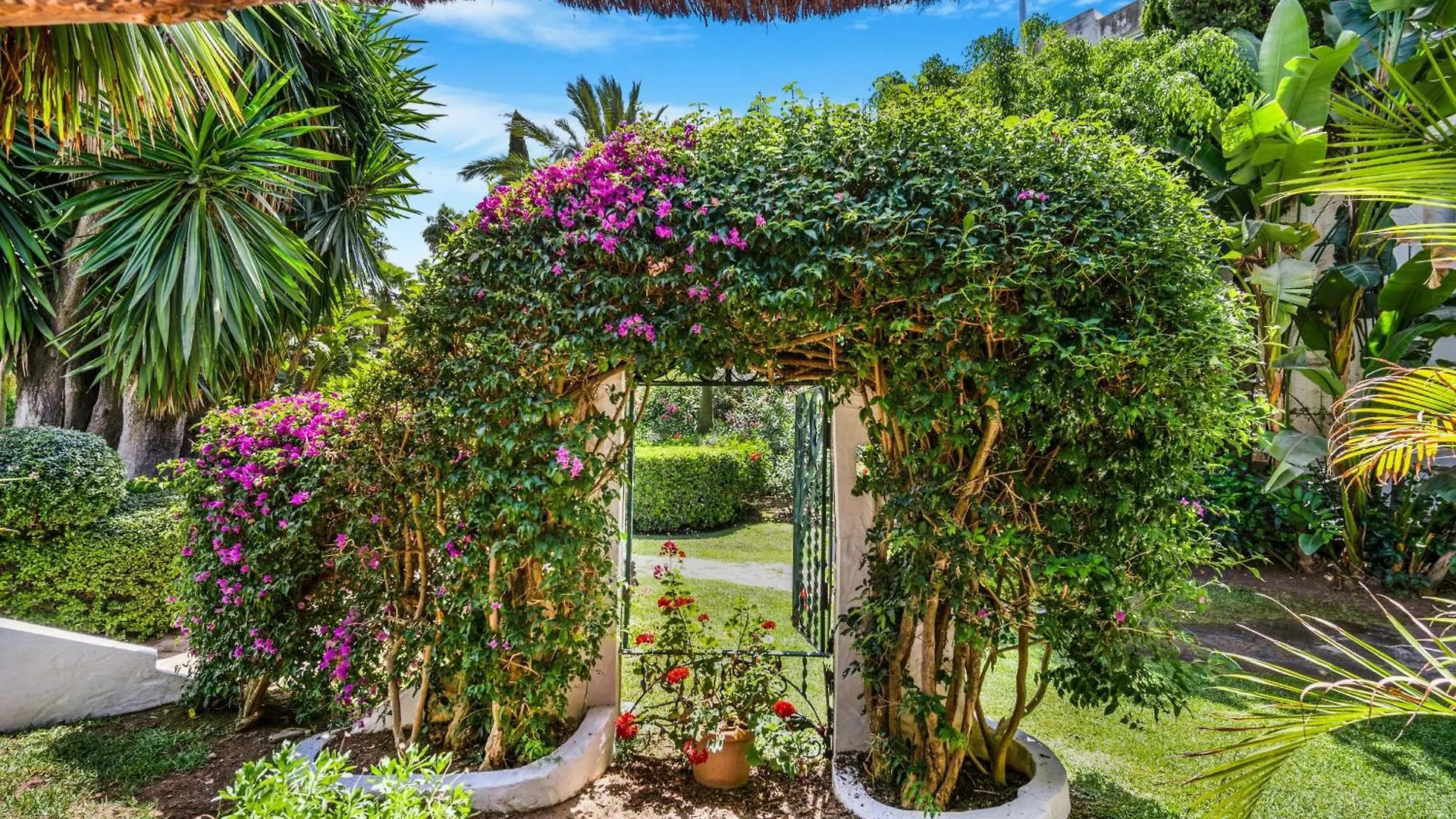 Marbella Real Golden Mile - 3 Bedroom Apartment