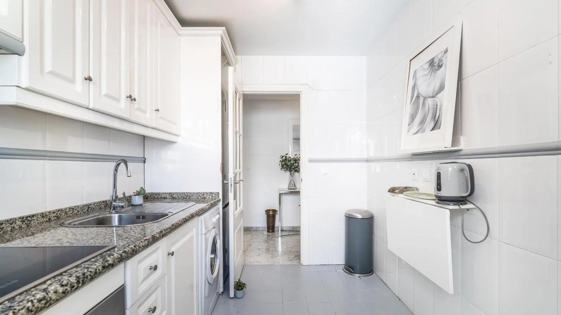 Marbella Real Golden Mile - 3 Bedroom Apartment