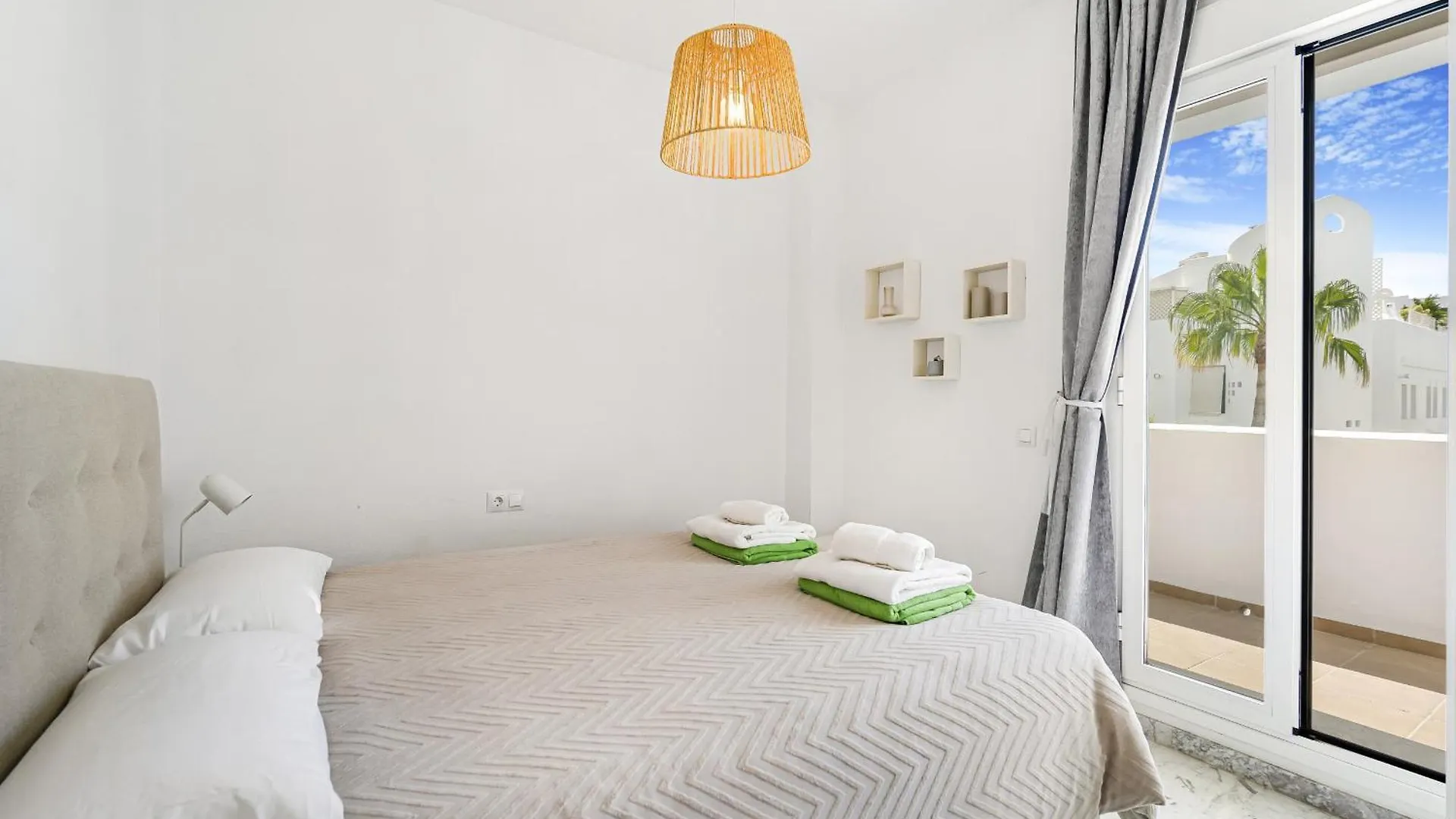 Marbella Real Golden Mile - 3 Bedroom Apartment