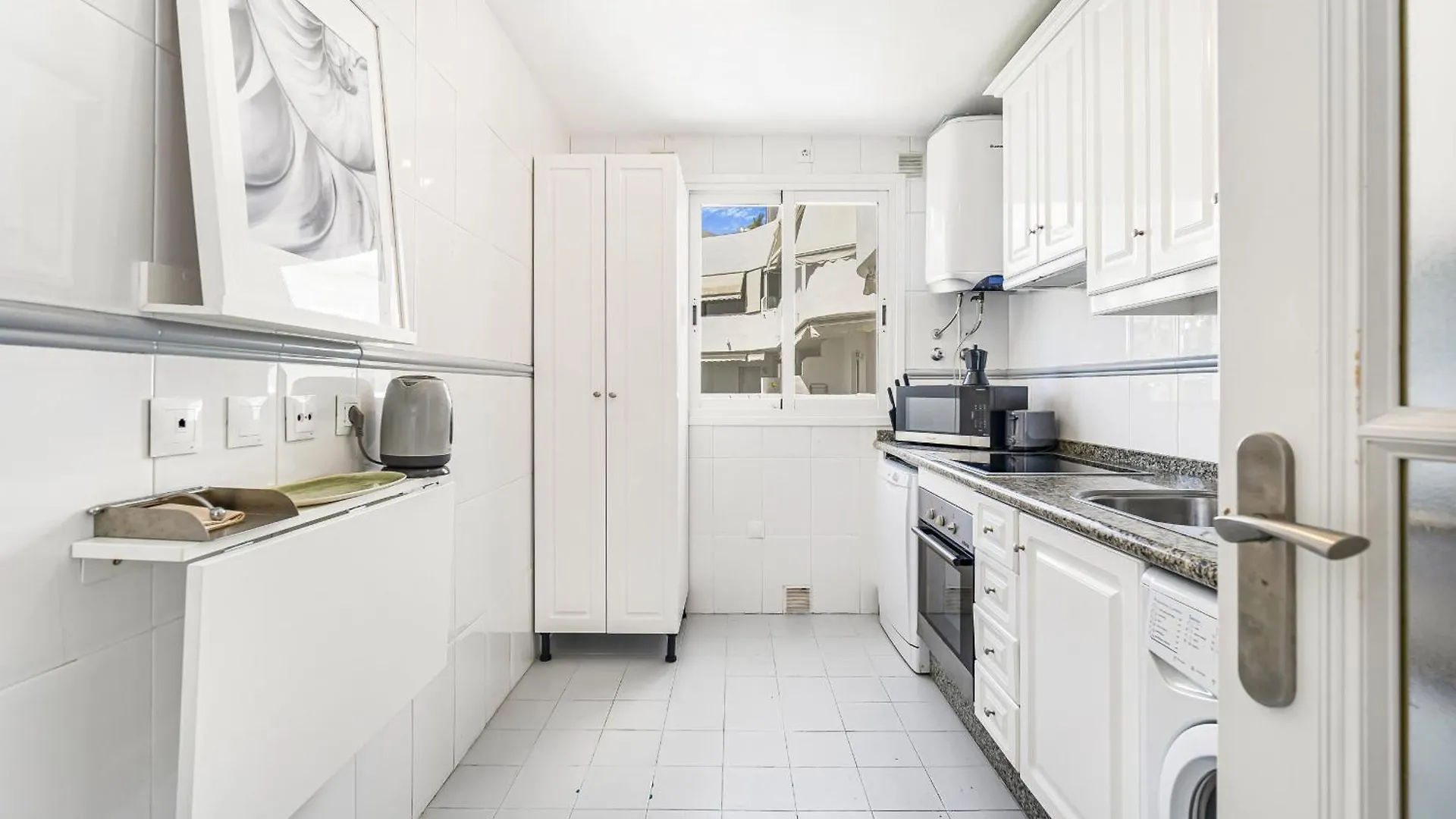 Marbella Real Golden Mile - 3 Bedroom Apartment