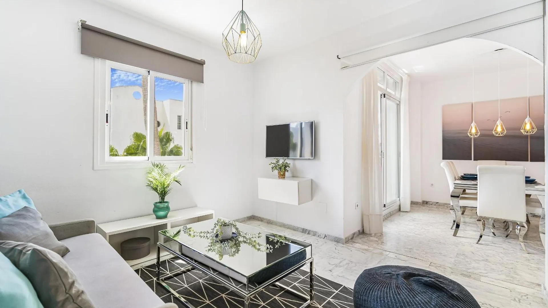 Marbella Real Golden Mile - 3 Bedroom Apartment 0*,  Испания